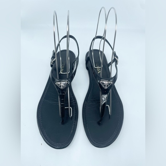Prada Black Patent leather triangle logo embellished T strap thong sandals EU 41 - Picture 1 of 11